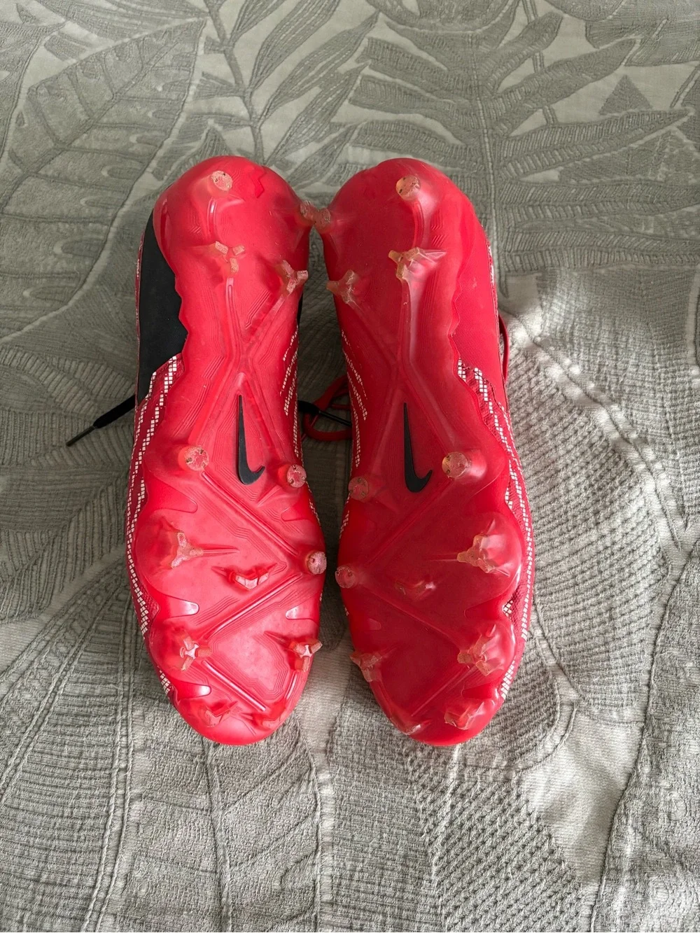 Phantom Red Men’s Soccer Cleats - Lightweight Performance